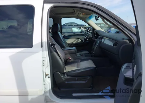 2008 Chevrolet Tahoe Lt из США, поврежденный, VIN 1GNFC13078R169272